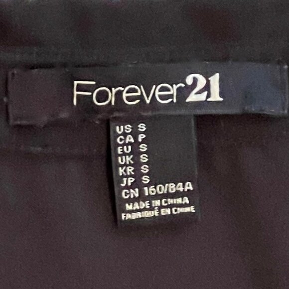 FOREVER 21 WOMENS BLACK TOP Small STUDDED COLLAR Long Sleeves SEMI SHEER 0859AT - Picture 2 of 9